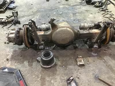 Eaton-Spicer RS404 Rear Axle Assembly