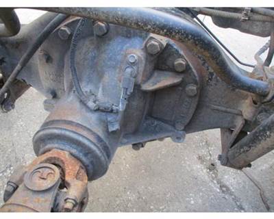 Eaton-Spicer S110L Rear Axle Assembly