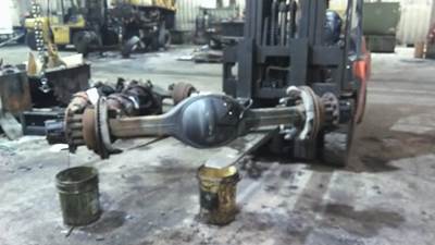 Eaton-Spicer S111L Rear Axle Assembly