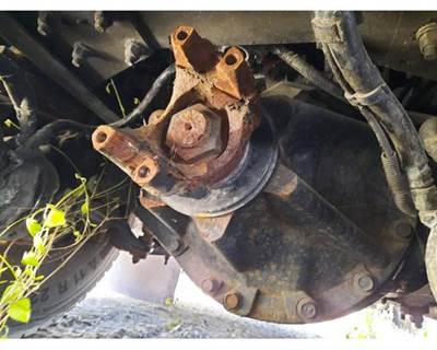 Eaton-Spicer S21170 Rear Axle Assembly