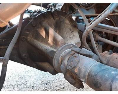 Eaton-Spicer S21170 Rear Axle Assembly