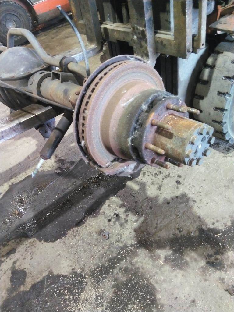 Yukon Gear YSPBLT-085 Bolt For 10.5" 14T & 11.5" GM Full Float Rear Axle