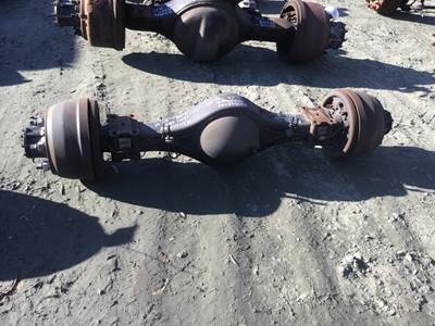 Isuzu 6CP Rear Axle Assembly