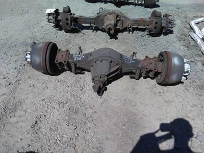Isuzu 6CP Rear Axle Assembly