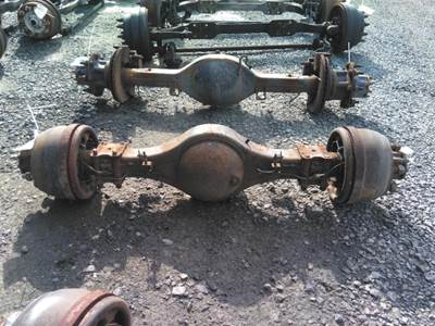 Isuzu 6CP Rear Axle Assembly