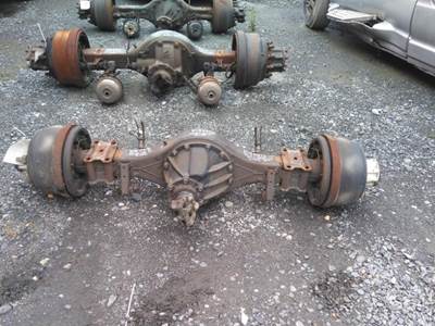 Isuzu 6CP Rear Axle Assembly