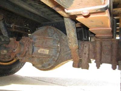 Isuzu 6CP Rear Axle Assembly