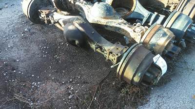 Isuzu R040 Rear Axle Assembly