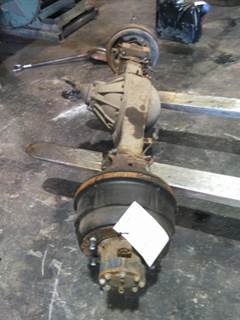 Isuzu R040 Rear Axle Assembly