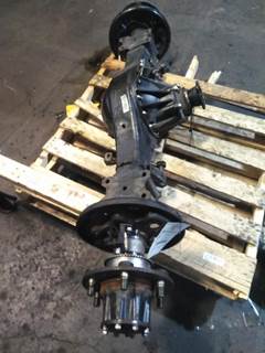 Isuzu R040 Rear Axle Assembly