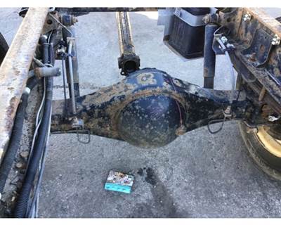 Isuzu R040 Rear Axle Assembly