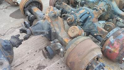 Meritor-Rockwell MR20143 Rear Axle Assembly