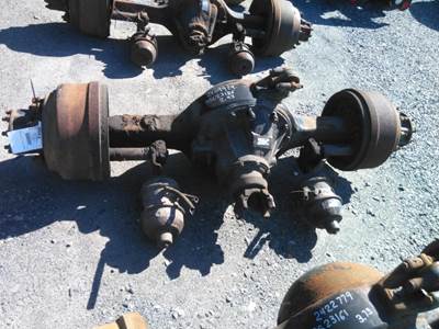 Meritor-Rockwell RSL23186 Rear Axle Assembly