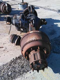 Meritor-Rockwell SQ100F Rear Axle Assembly