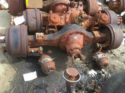 Meritor-Rockwell SQ100R Rear Axle Assembly