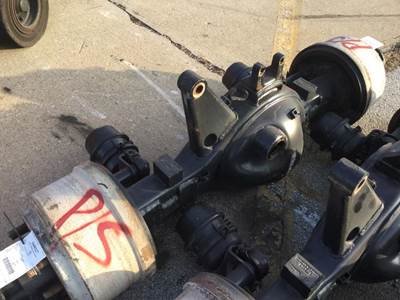 Eaton-Spicer D23170 Front Axle Housing