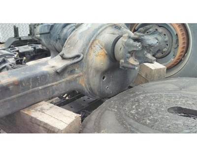 Eaton-Spicer D40155 Front Axle Housing