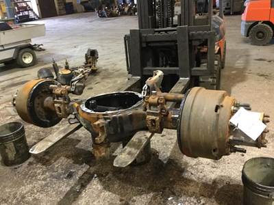 Eaton-Spicer D46170D Front Axle Housing