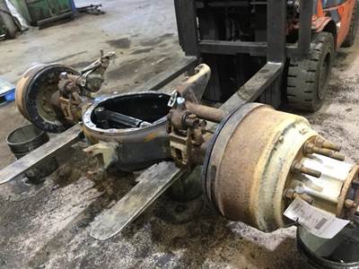 Eaton-Spicer D46170D Front Axle Housing