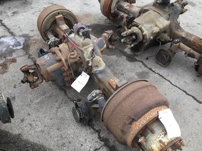 Eaton-Spicer DD404 Front Axle Housing