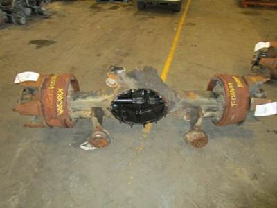 Eaton-Spicer DP521P Front Axle Housing