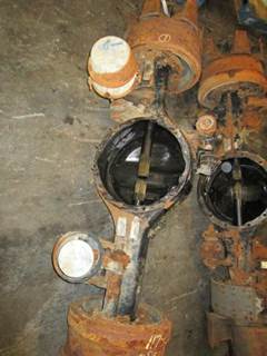 Eaton-Spicer DP521P Front Axle Housing