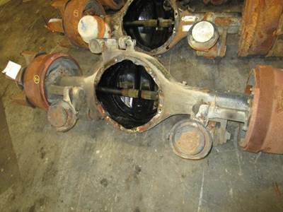 Eaton-Spicer DP521P Front Axle Housing
