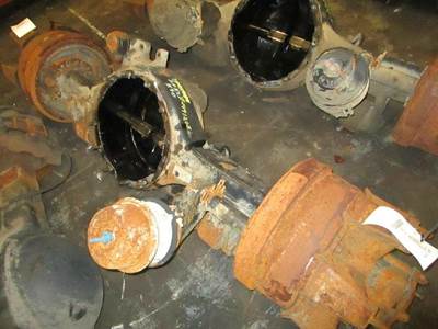 Eaton-Spicer DP521P Front Axle Housing