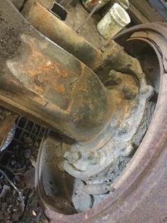 Eaton-Spicer DS402 Front Axle Housing