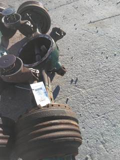 Eaton-Spicer DS404 Front Axle Housing