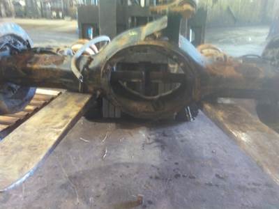 Eaton-Spicer DS404 Front Axle Housing