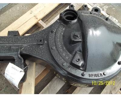 Eaton-Spicer DS451 Front Axle Housing
