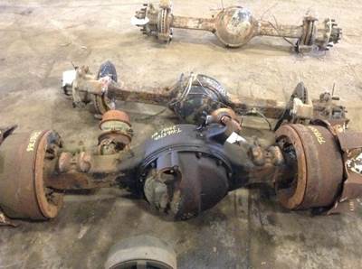 Eaton-Spicer DS461 Front Axle Housing