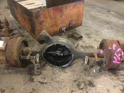 Eaton-Spicer DS461 Front Axle Housing