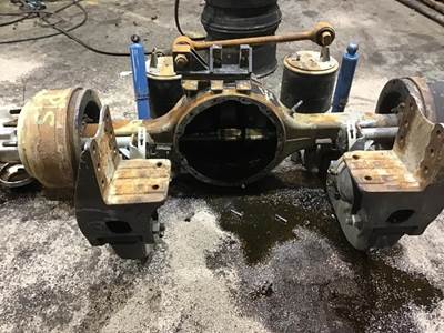 Eaton-Spicer DS461 Front Axle Housing
