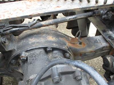 Eaton-Spicer DSP40 Front Axle Housing