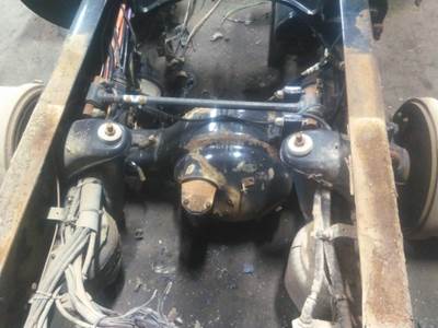 Eaton-Spicer DSP40 Front Axle Housing