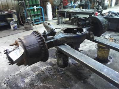 Meritor-Rockwell RD20145 Front Axle Housing