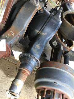 Meritor-Rockwell RP26185 Front Axle Housing