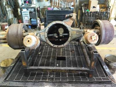 Meritor-Rockwell SQ100F Front Axle Housing