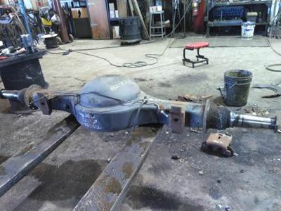 Dana/IHC N190 Rear Axle Housing for a Dana-Ihc N190