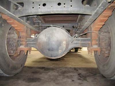 Eaton-Spicer 17060S Rear Axle Housing