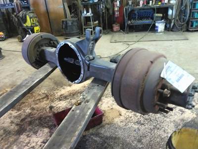 Eaton-Spicer 21060S Rear Axle Housing