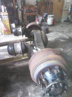 Eaton-Spicer 21060S Rear Axle Housing