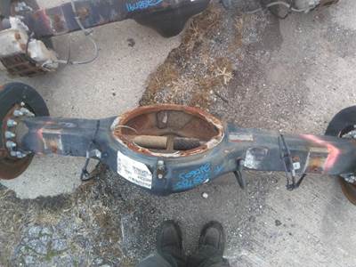 Eaton-Spicer 21060S Rear Axle Housing