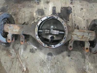 Eaton-Spicer RS404 Rear Axle Housing