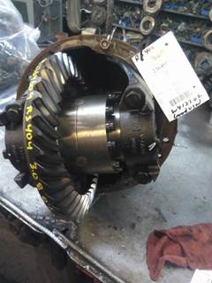 Eaton-Spicer Rear Axle Housing for a Eaton-Spicer RS404R308