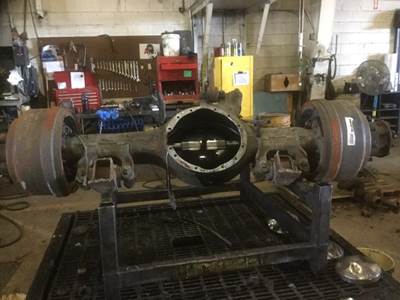 Eaton-Spicer RS405 Rear Axle Housing