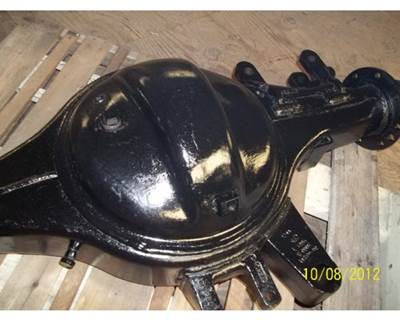 Eaton-Spicer RS451 Rear Axle Housing