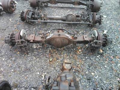 Eaton-Spicer S110L Rear Axle Housing